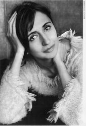 Roya Hakakian